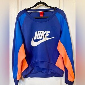NWOT NIKE Batwing Sweatshirt